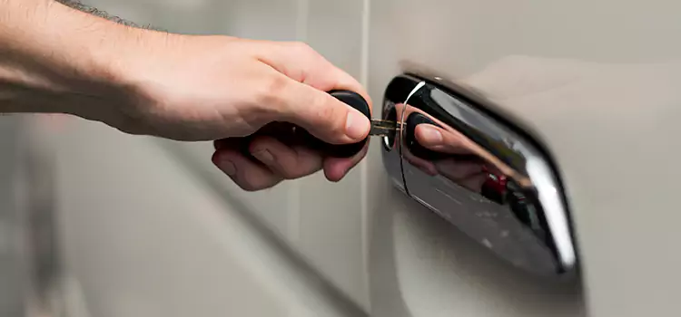 Why Choose Our Auto Locksmith Team in New Smyrna Beach, FL?